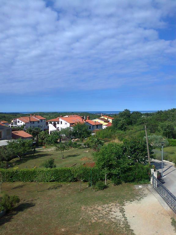 Apartments And Room Markovic Rovinjsko Selo Room photo
