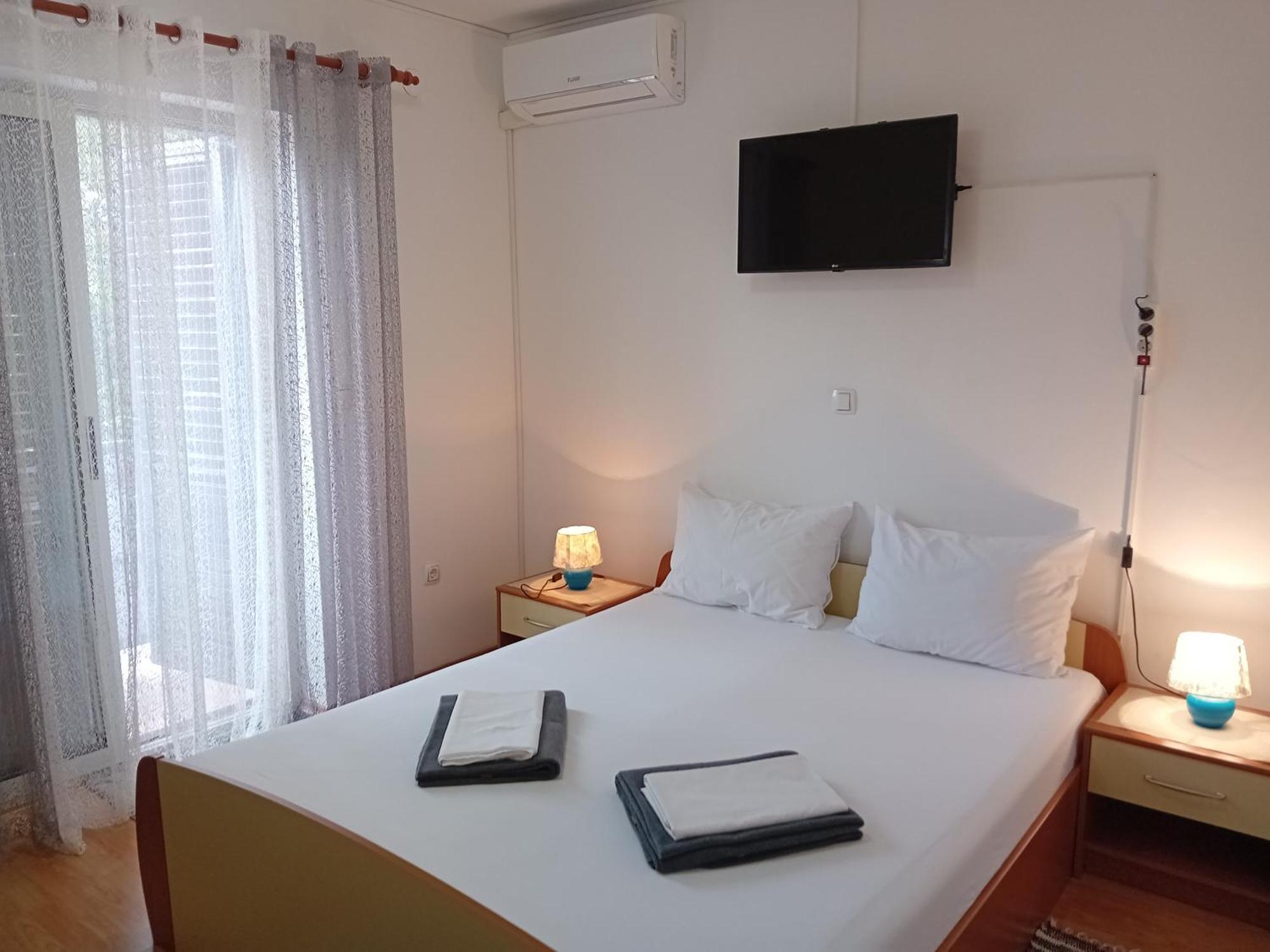 Apartments And Room Markovic Rovinjsko Selo Room photo